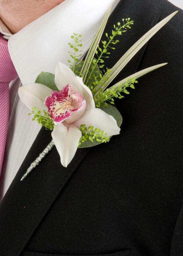 Aberdeen Florists | Buy Buttonhole Flowers Wedding Groom Online